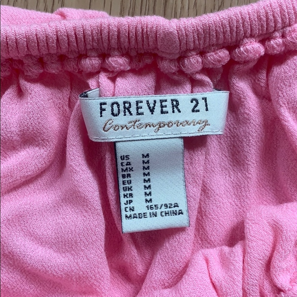 Pink crop top - Picture 2 of 2
